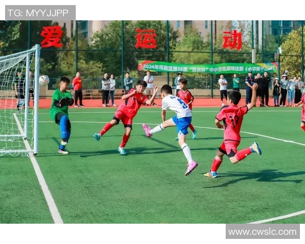 清华大学足球队奋勇拼搏展现青春风采助力校园文化建设与体育精神传播